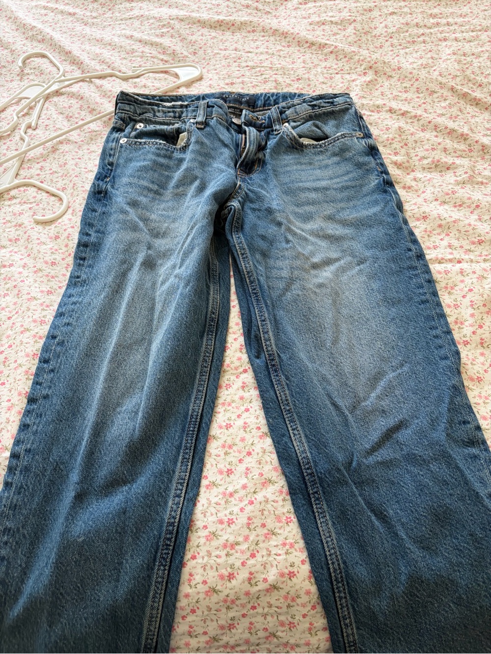 Aeropostale Women's Relaxed Blue Straight Jeans